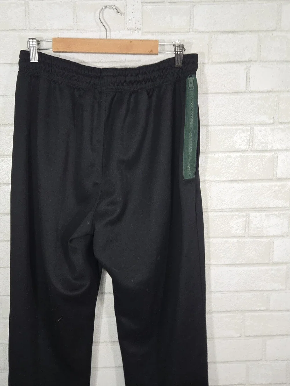 NBA Nike Milwaukee Bucks black sweats